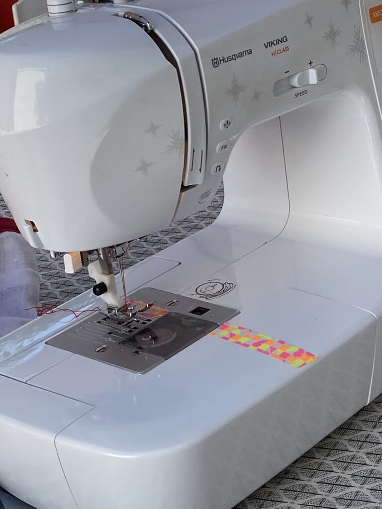 ✨ Un atelier bien équipé pour des cours de couture de qualité